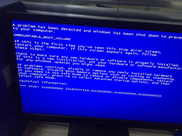 电脑坏了，出现蓝屏怎么解决?