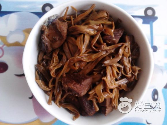 金针菇烧肉的做法