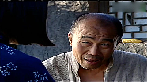 小兵张嘎: 英子爷爷为 英子爸妈打鬼子牺牲而感到光荣