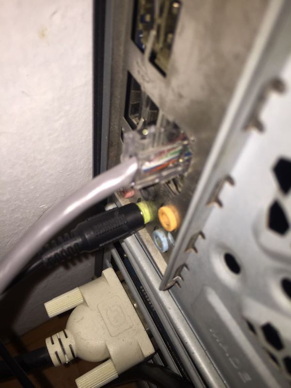 刚牵了一个移动光宽带 接口没问题 有wifi 但是