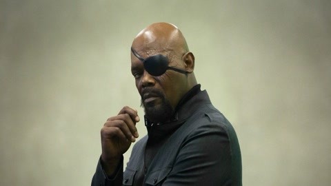 在漫威电影中,尼克弗瑞的地位很尊贵,复仇者们叫他老领导?