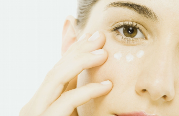 眼下皱纹怎么去除