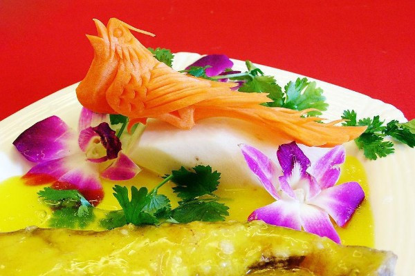 龙凤其实是古人虚构出来的一种神兽,"龙肝凤髓"这个成语出自哪里?