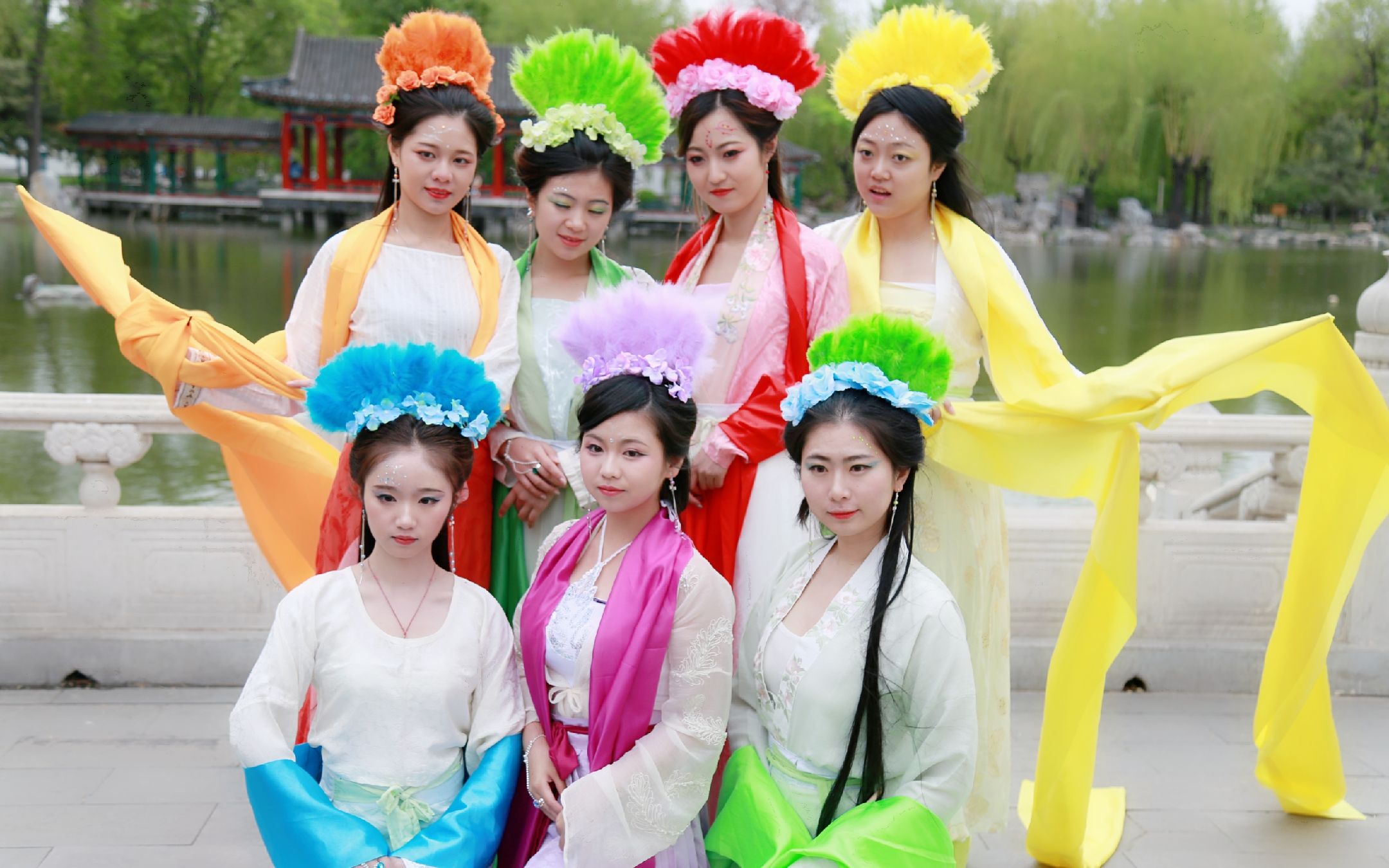 【欢天喜地七仙女cos】美颜向花絮混剪《杏花弦外语》