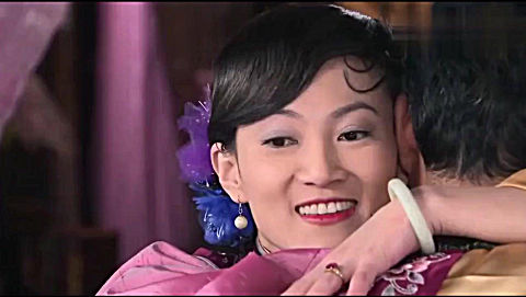 娘妻:二夫人和 管家在房间里一起做事,没想到老爷提前回来了,这下是被