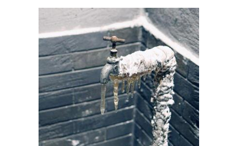 水管冻住了不知道冻在什么地方怎么办?