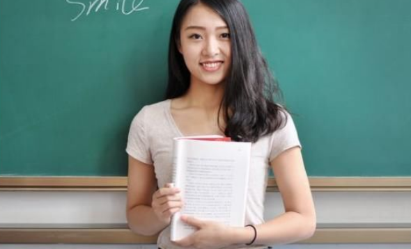 我的综合素质里照片为什么显示上传异常 明明格式是的的 内存也是对的