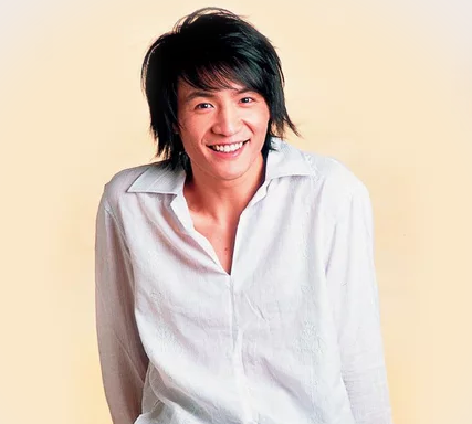 求一首歌,歌词中有啦啦啦啦,啦啦啦拉,啦啦啦啦