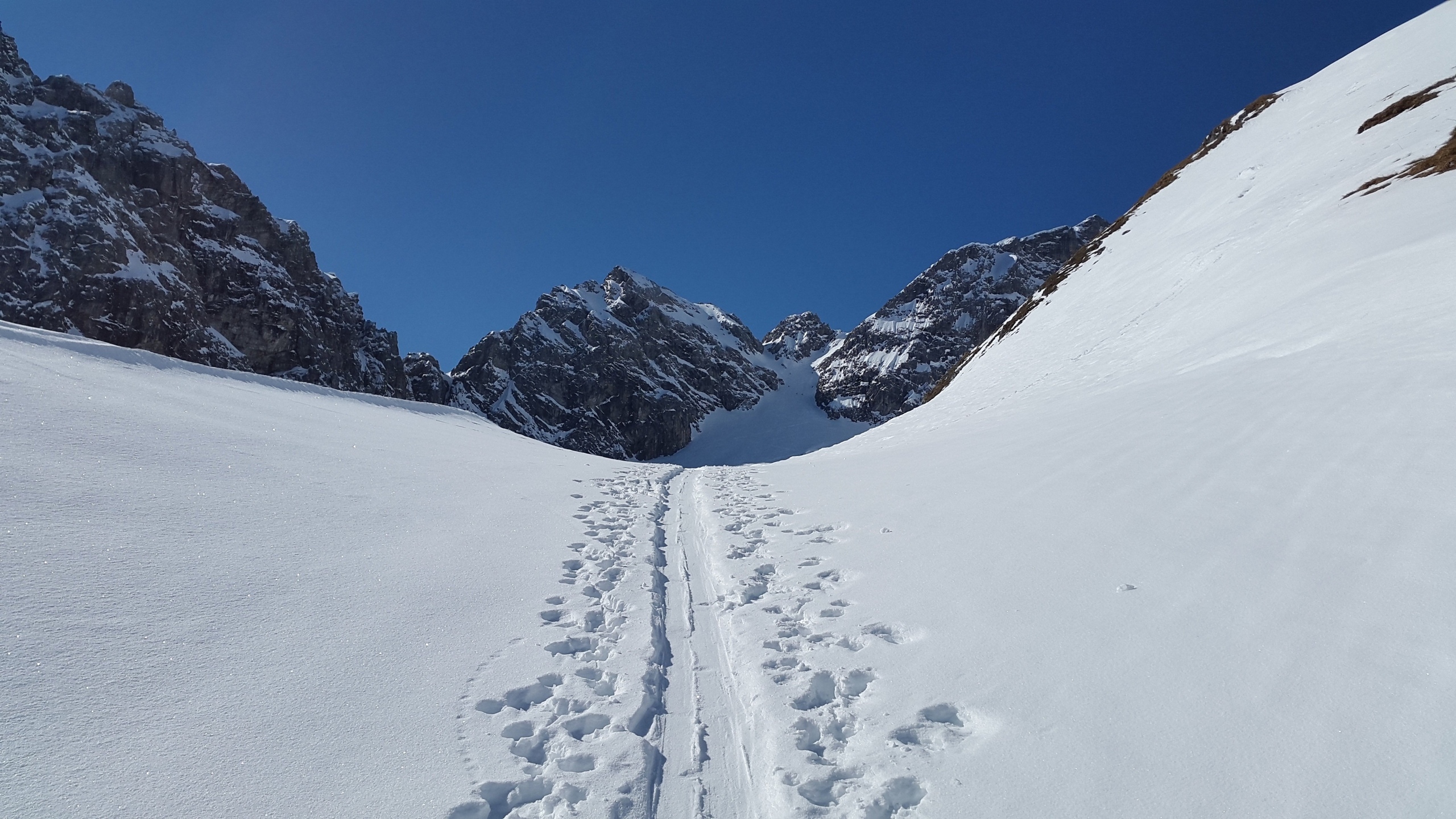 野外滑雪场体育桌面壁纸[图1]