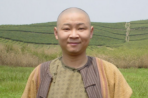 来自重庆的赵亮出演《山城棒棒军》,他是否塑造出了真实的重庆棒棒的