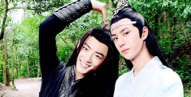 肖战今年送王一博