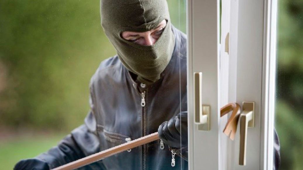 德国小偷少只因窗户 玻璃太结实砸不开?看这窗户结构就知道