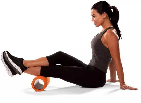 除了拉伸动作, 以下的瑜伽体式,也能帮助你深度拉伸小腿,缓解腿部肌肉