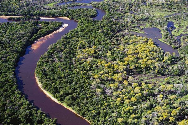 请问:巴西国家一年分几个季节,最低、最高气温