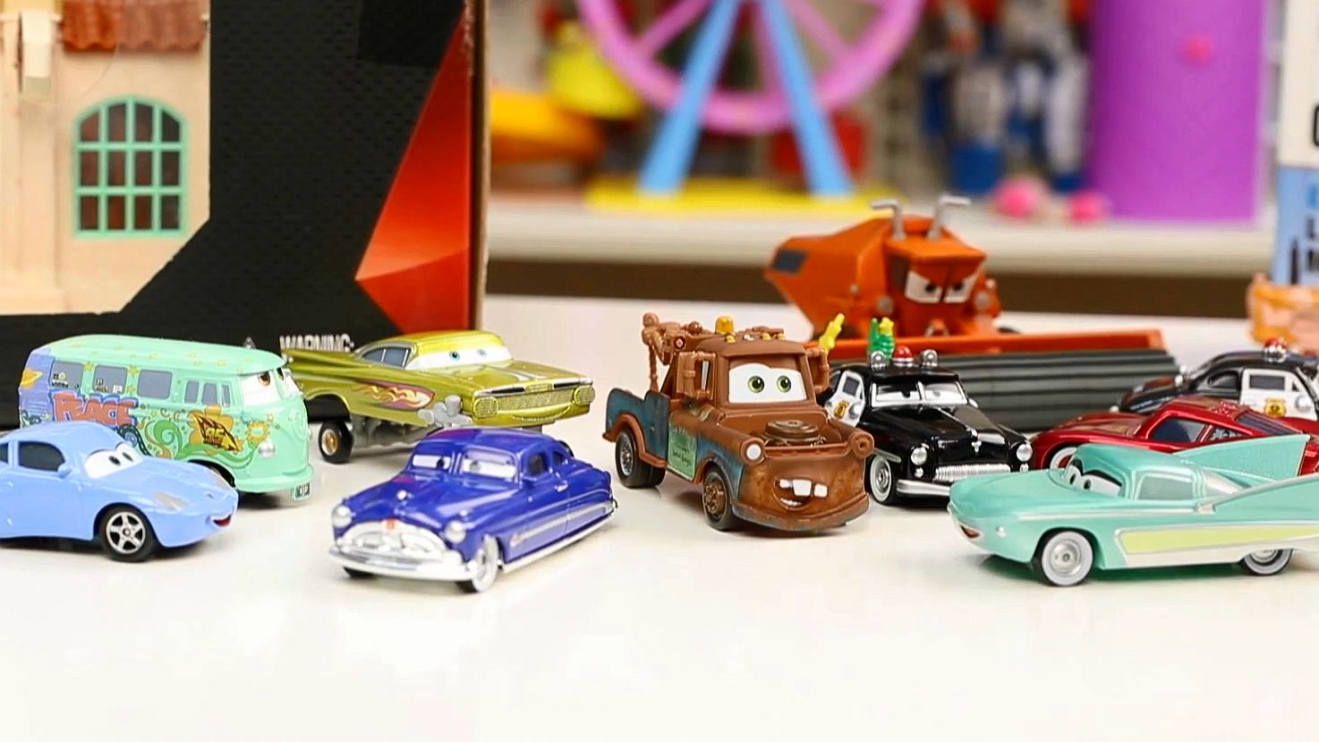 赛车总动员  水箱温泉镇经典系列 3只车模试玩