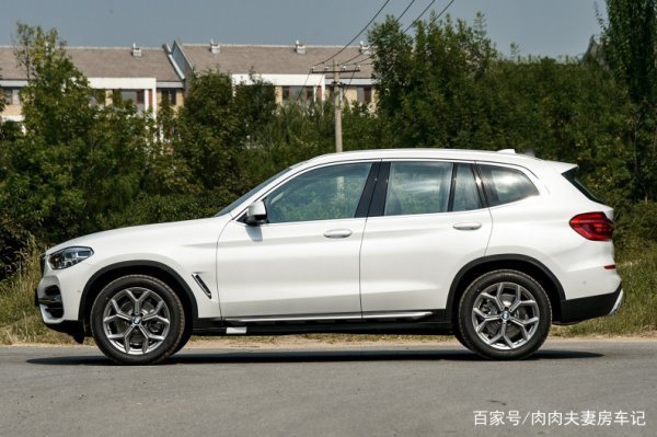 我在纠结是选奔驰glc260还是宝马x3,哪个好?懂车的朋友给点意见?