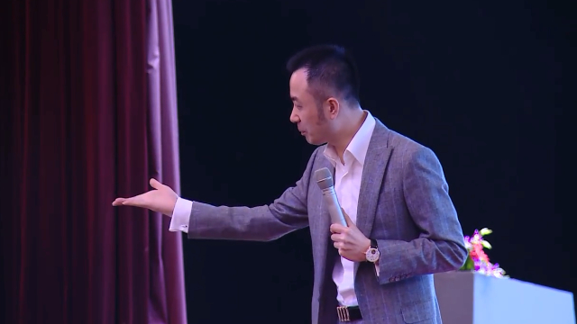 视频:俞凌雄演讲 做 什么行业才 最有前途